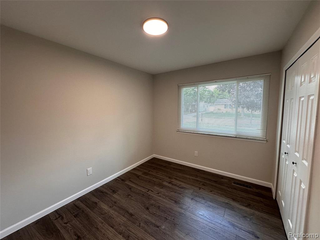 8706 Cologne Drive, Sterling Heights, MI 48314 — Photo 16