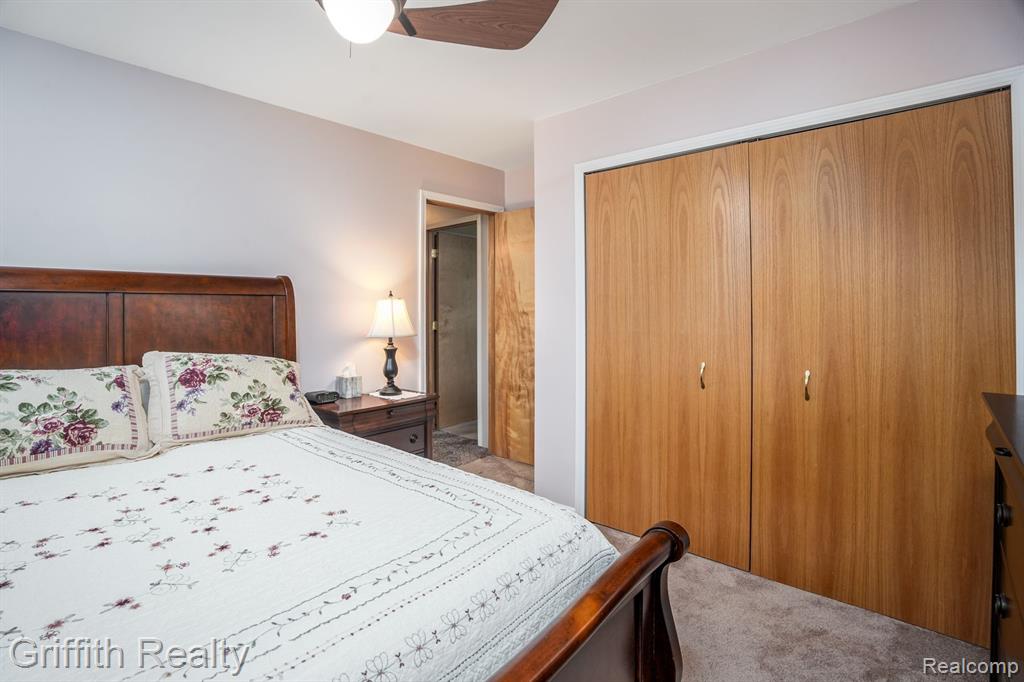 6903 SOMERSET Drive, Brighton, MI 48116 — Photo 23