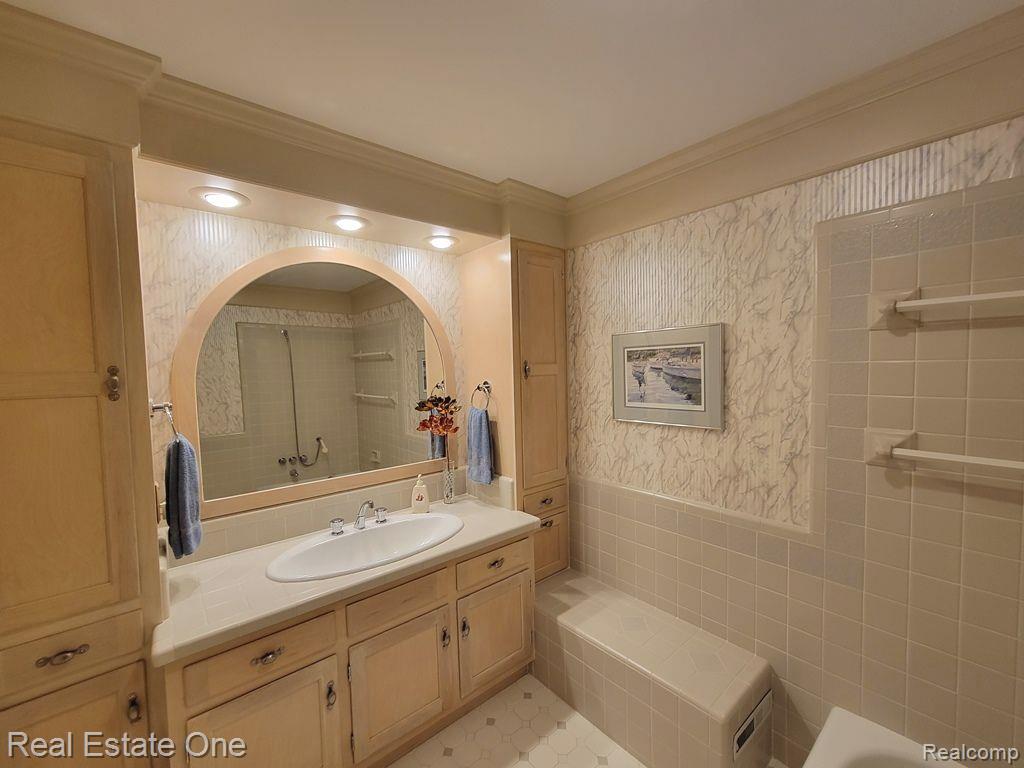 4015 Mar Moor Drive, Lansing, MI 48917 — Photo 35