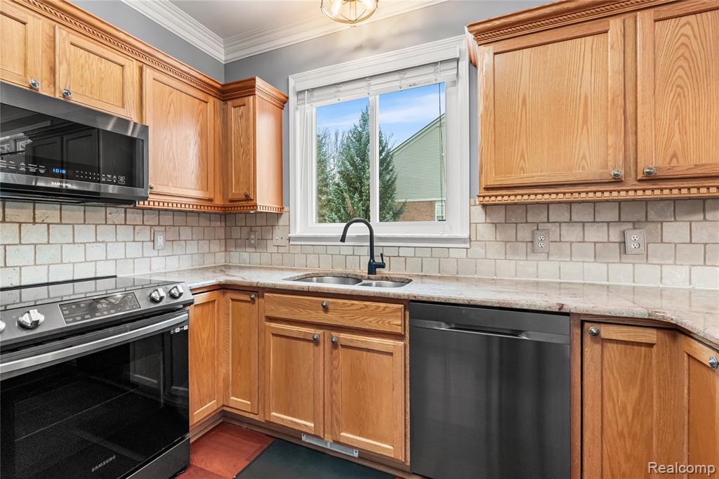 489 N Washington Street, Lake Orion, MI 48362 — Photo 9