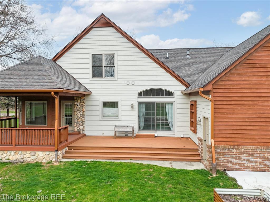 9055 N Island Drive, Flushing, MI 48433 — Photo 14