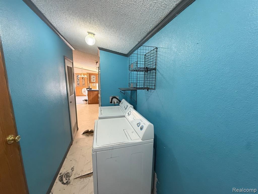 7023 Scarborough Lane, Whitmore Lake, MI 48189 — Photo 12