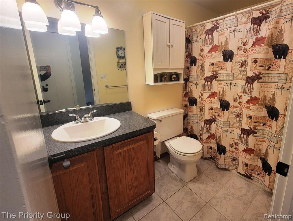 5650 Hillsboro Road, Davisburg, MI 48350 — Photo 38
