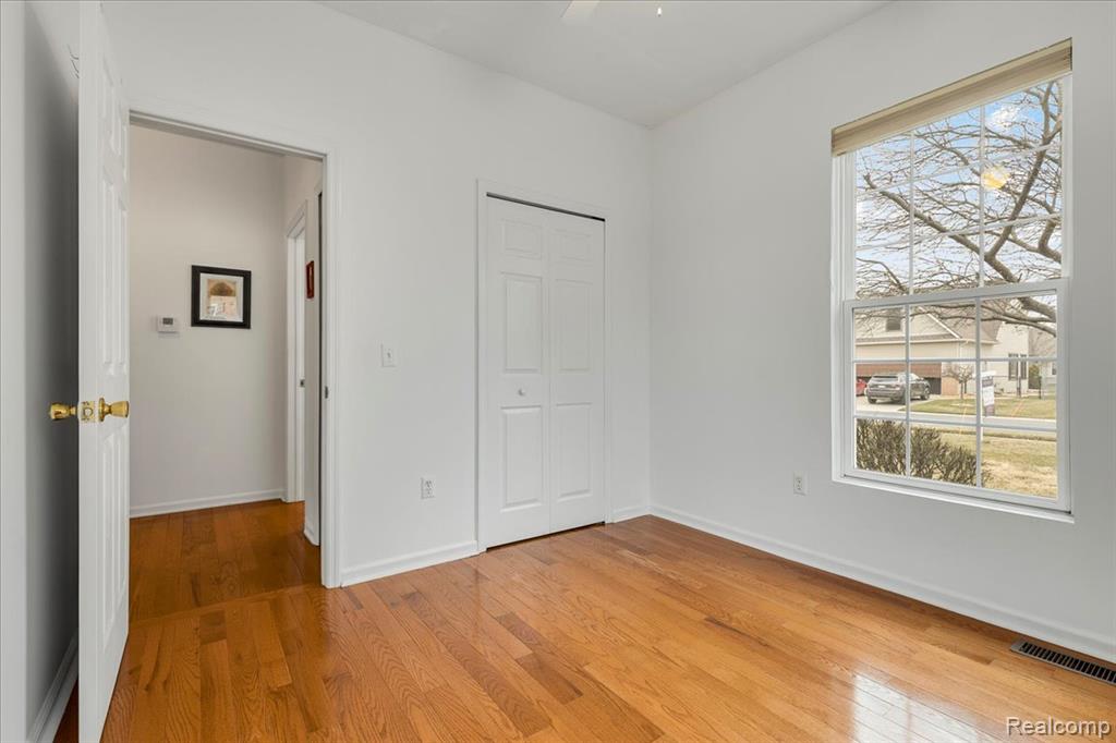 34652 Rosebud Lane, Richmond, MI 48062 — Photo 15