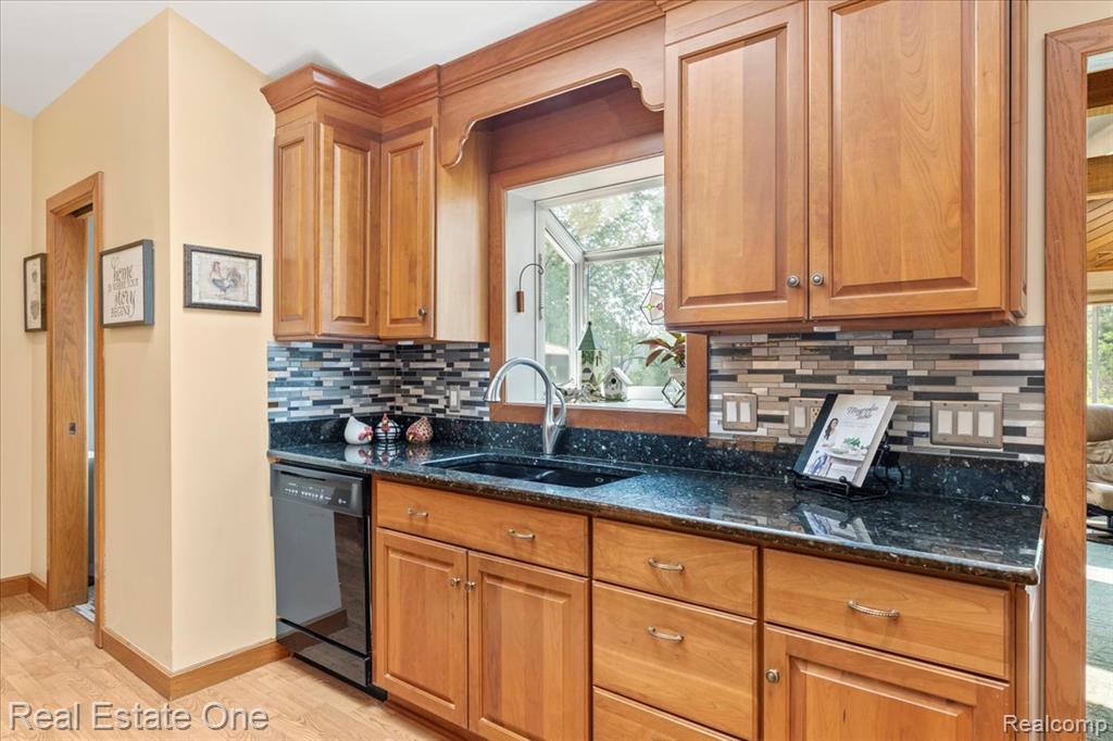 5900 Wellington Drive, Clarkston, MI — Photo 25