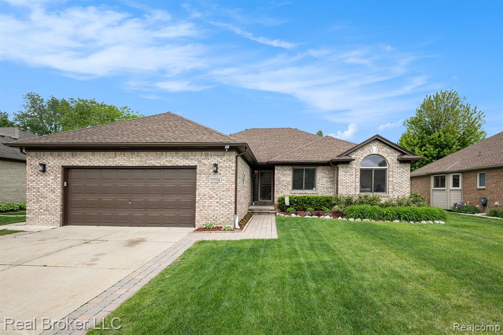 50155 OXFORD Drive, Macomb, MI 48044 — Photo 2