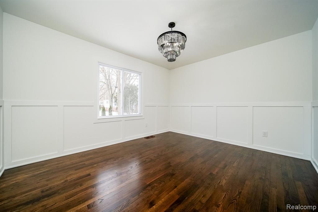7359 SAINT AUBURN Drive, Bloomfield Hills, MI 48301 — Photo 44