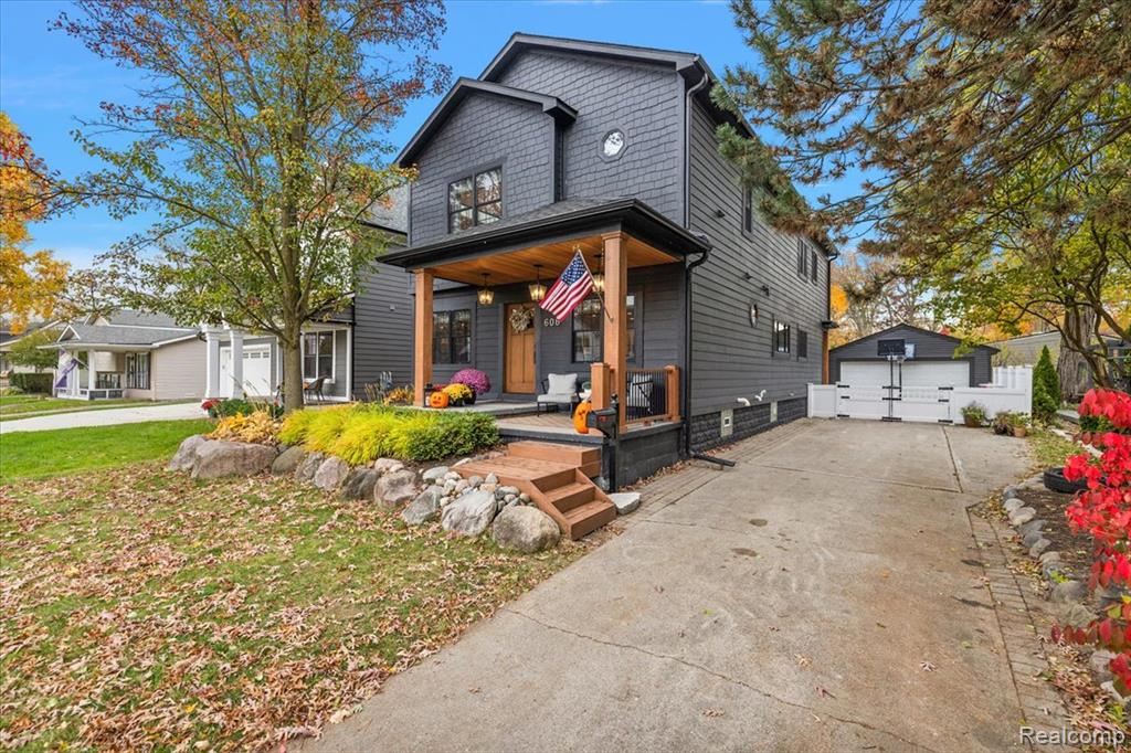 606 Golf Avenue, Royal Oak, MI 48073 — Photo 4