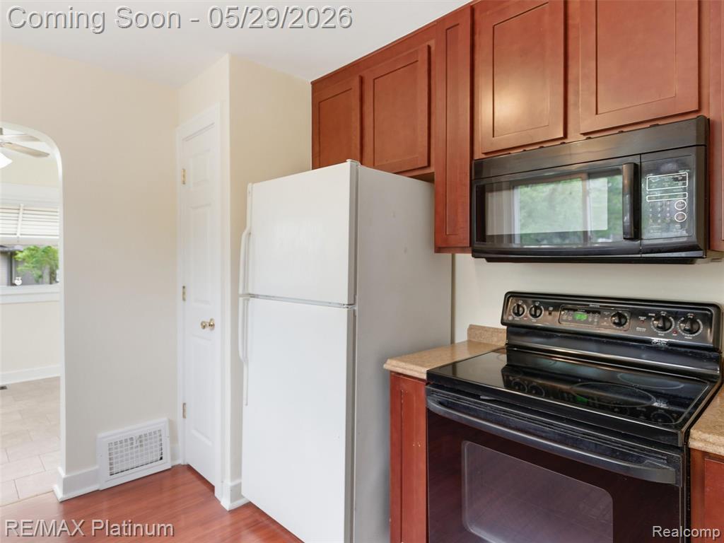 6335 Silver Lake Road, Linden, MI 48451 — Photo 14