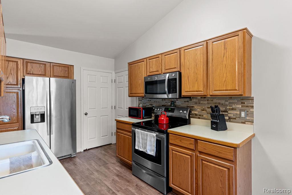 4034 Stonebridge, Holly, MI 48442 — Photo 11