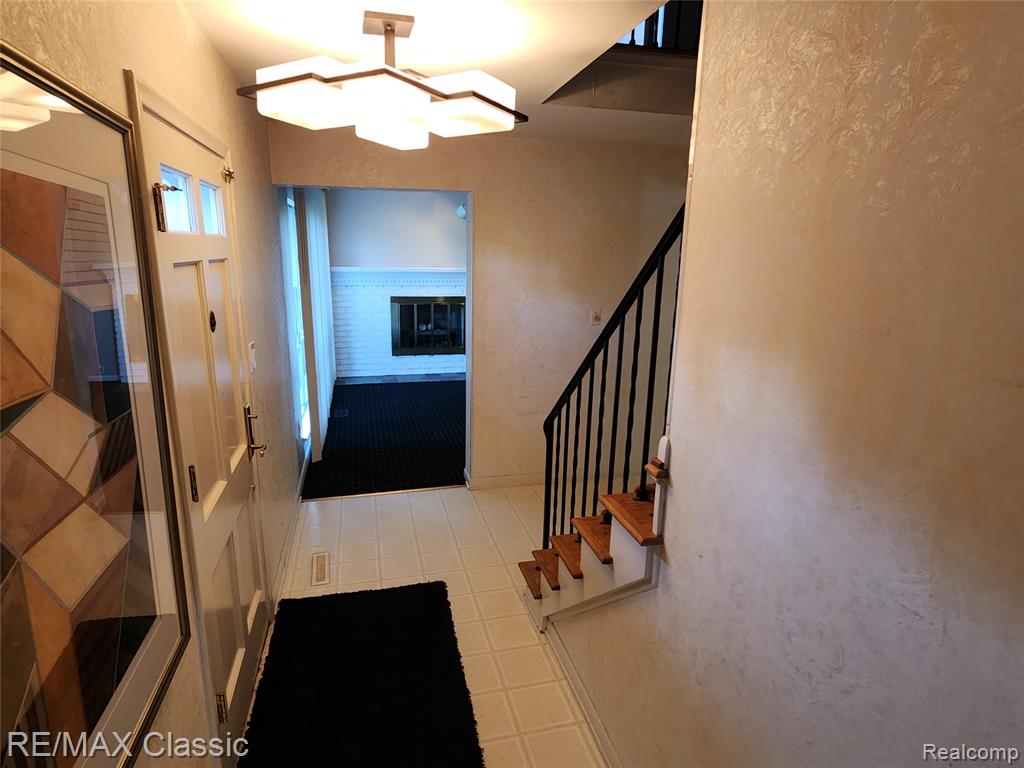 6965 N Adams Road, Bloomfield Hills, MI 48304 — Photo 15