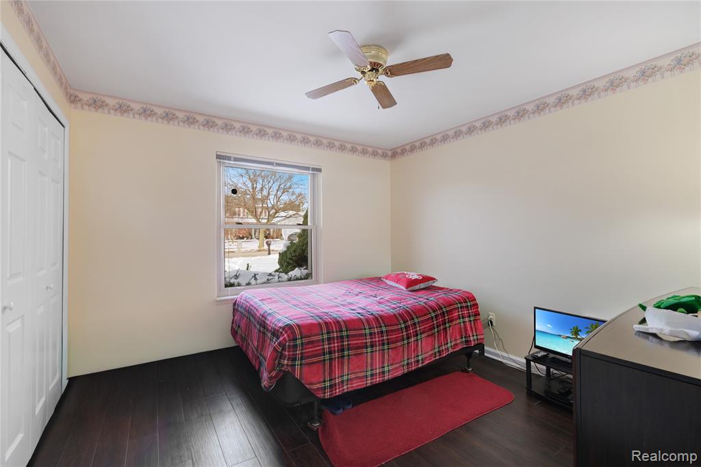 43529 Oakbrook Road, Canton, MI, 48187