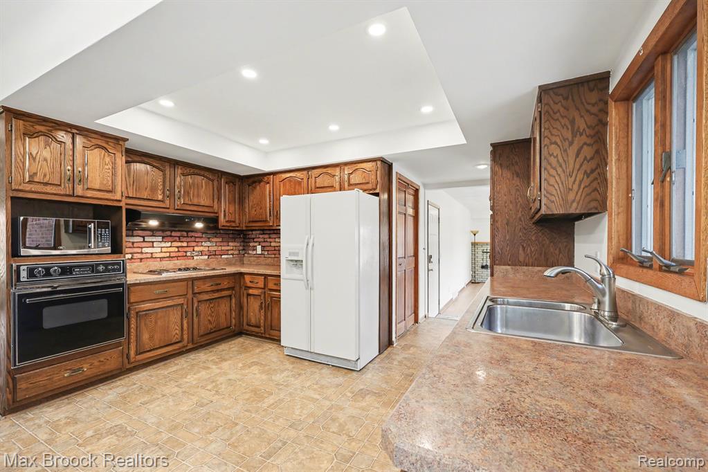 5030 Stellar Road, Shelby Twp, MI 48316 — Photo 19