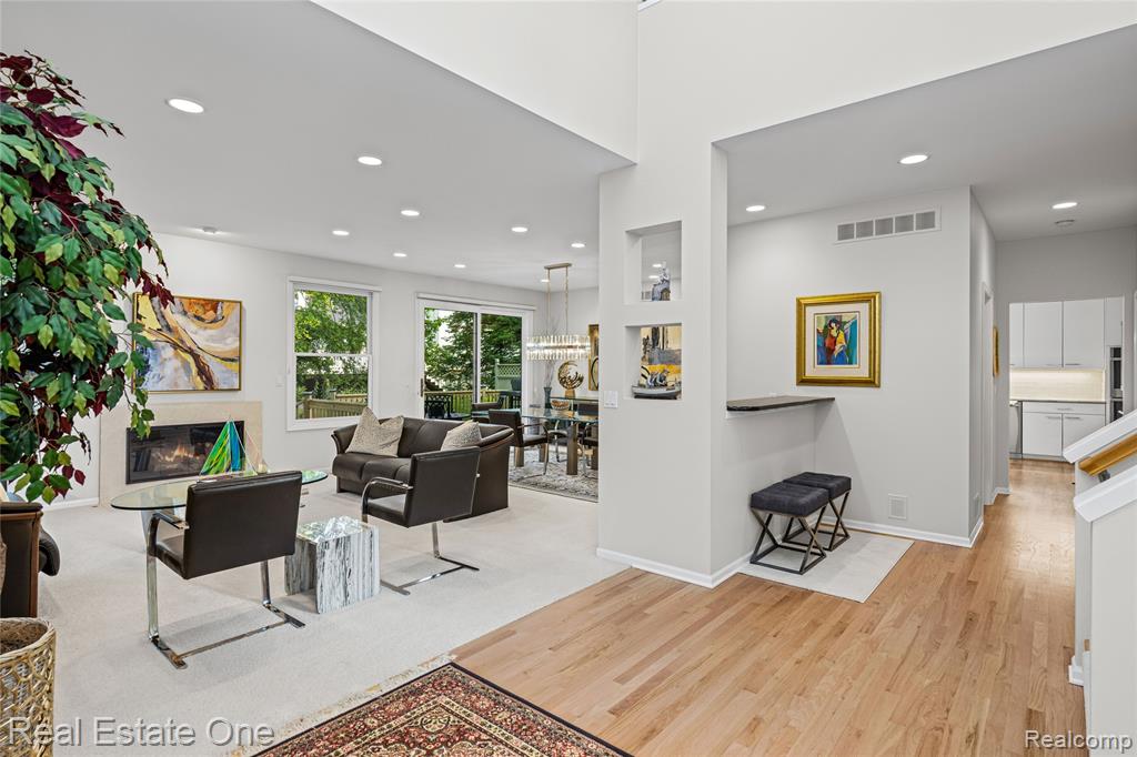 7105 Winding Brook Court, West Bloomfield, MI — Photo 19