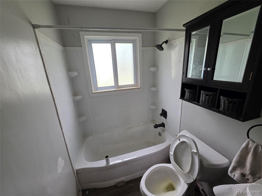 4530 Stratford Drive, Warren, MI 48092 — Photo 16