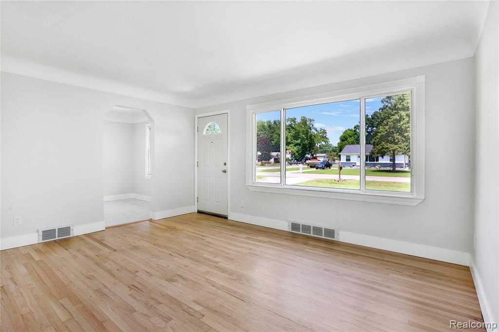6936 Ryburn Street, Shelby Twp, MI 48317 — Photo 9