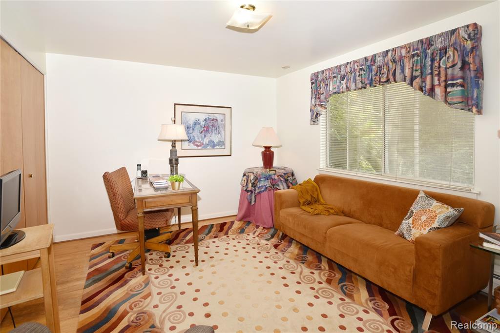 5550 Raven Road, Bloomfield Hills, MI 48301 — Photo 28
