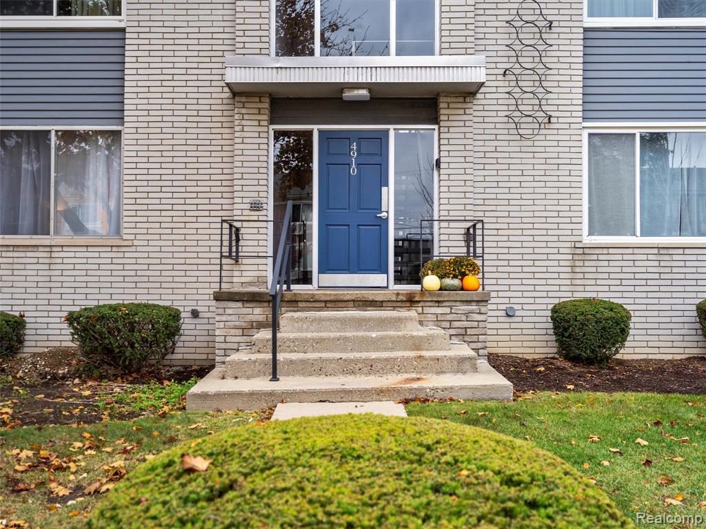 4910 Briarwood Avenue, A1, Royal Oak, MI 48073 — Photo 2