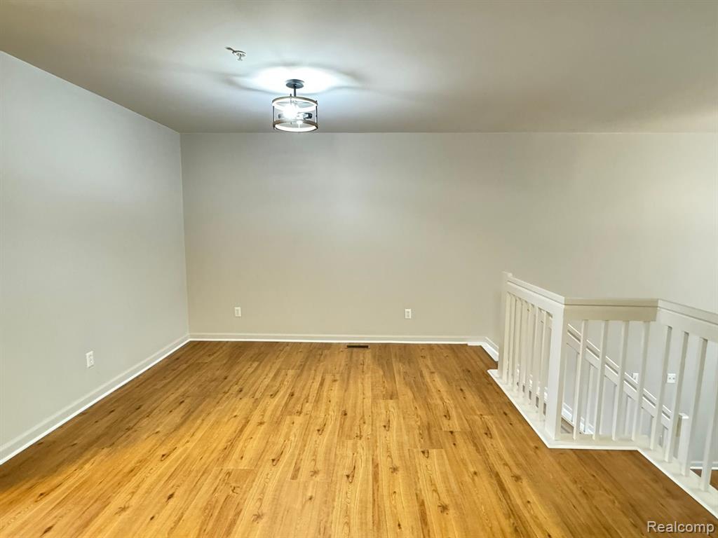 1877 LINDSAY Lane, Ann Arbor, MI 48104 — Photo 9