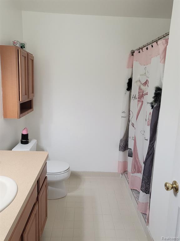 44275 PRINCETON Drive, Clinton Twp, MI 48038 — Photo 17