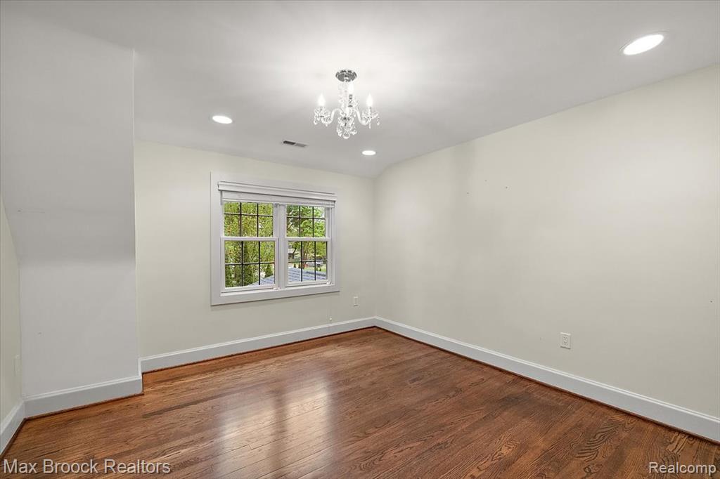 972 Oxford Street, Birmingham, MI 48009 — Photo 41