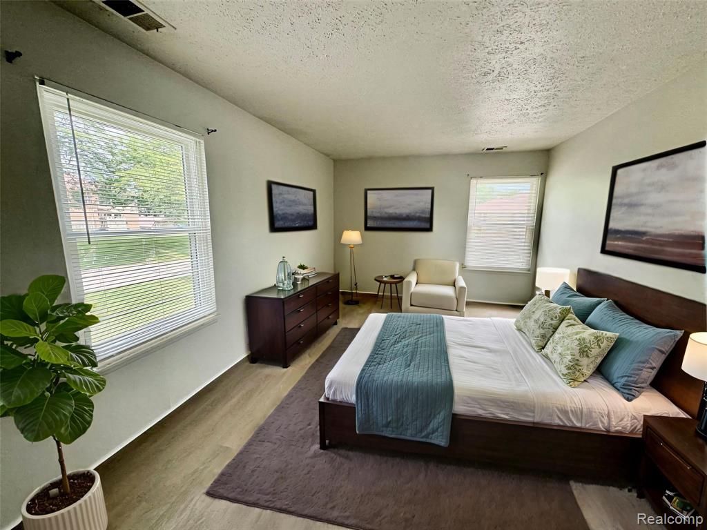 19536 NORTHRIDGE Drive, Northville, MI 48167 — Photo 10