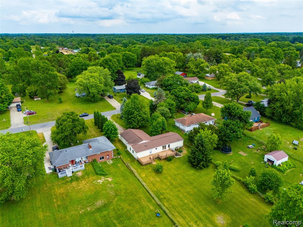 4420 Dublin Road, Burton, MI 48529 — Photo 49