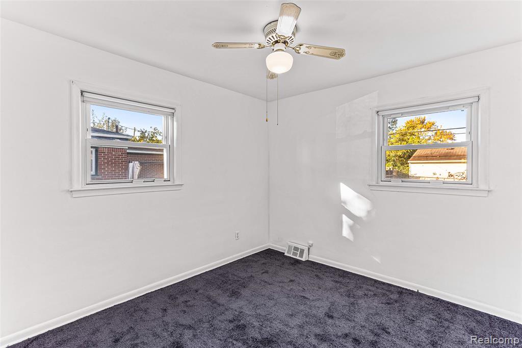 5743 Plainfield Street, Dearborn Heights, MI 48127 — Photo 22