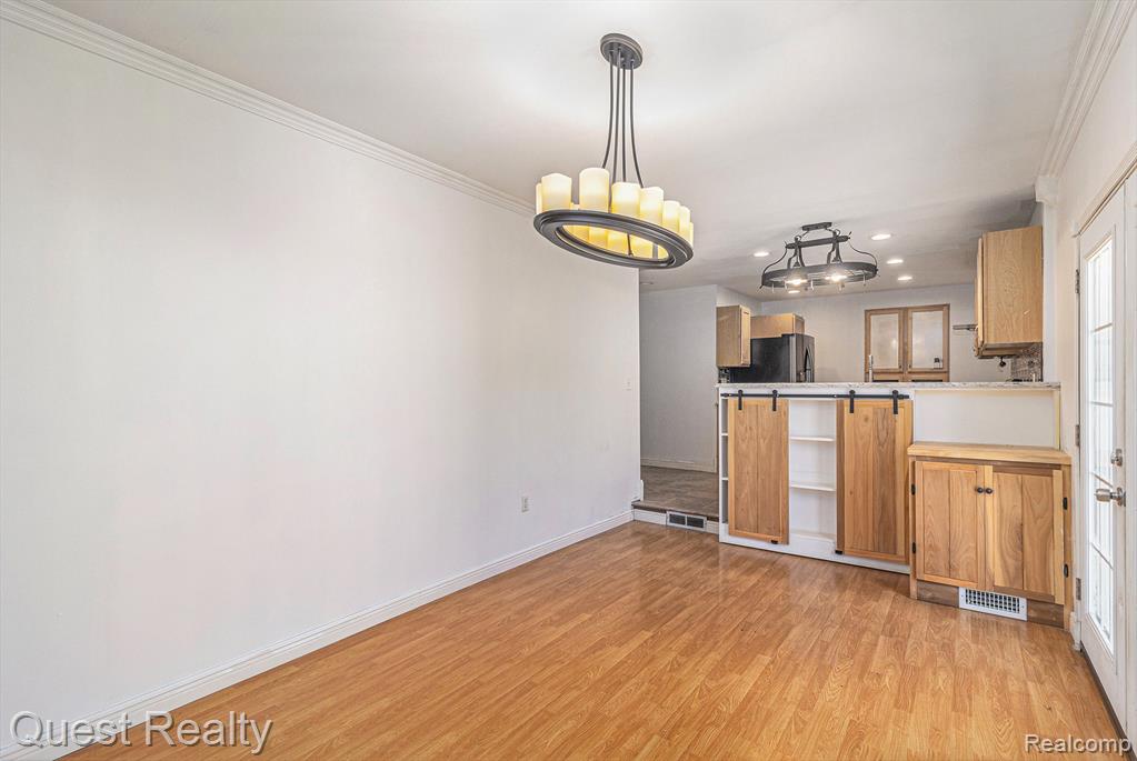 8263 Smethwick Road, Sterling Heights, MI 48312 — Photo 9