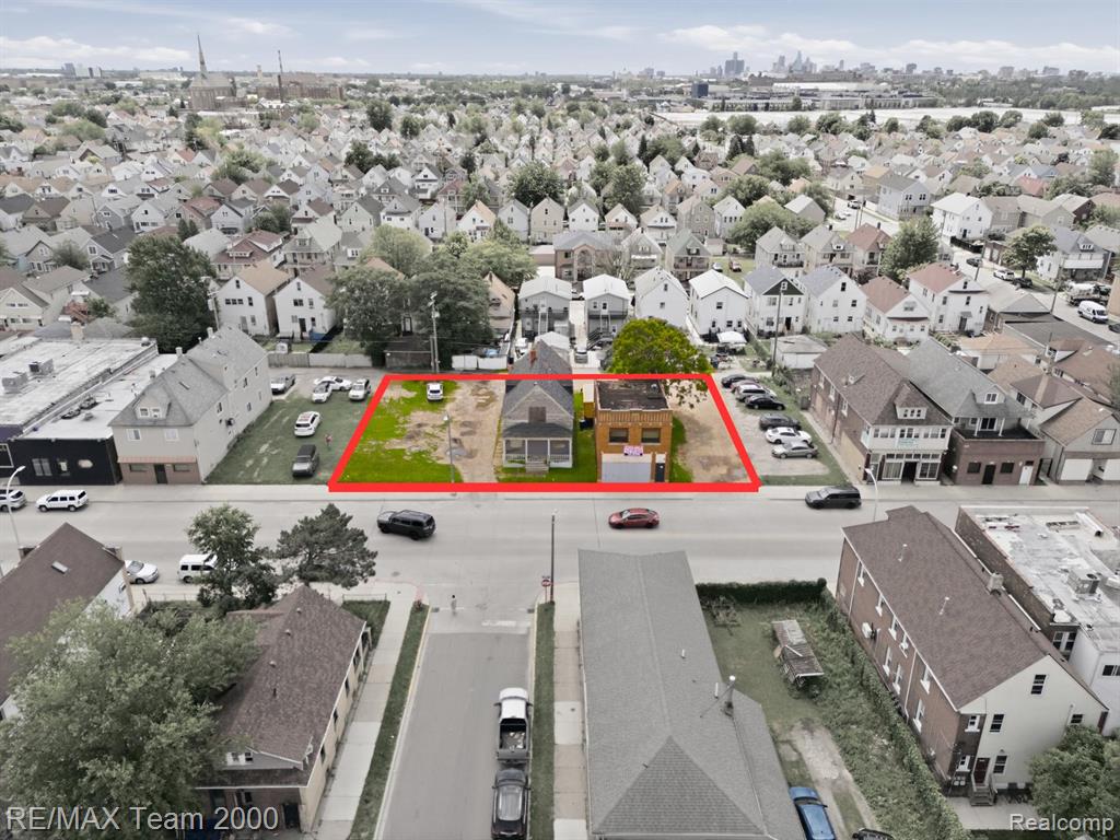 2226 Caniff Street, Hamtramck, MI 48212