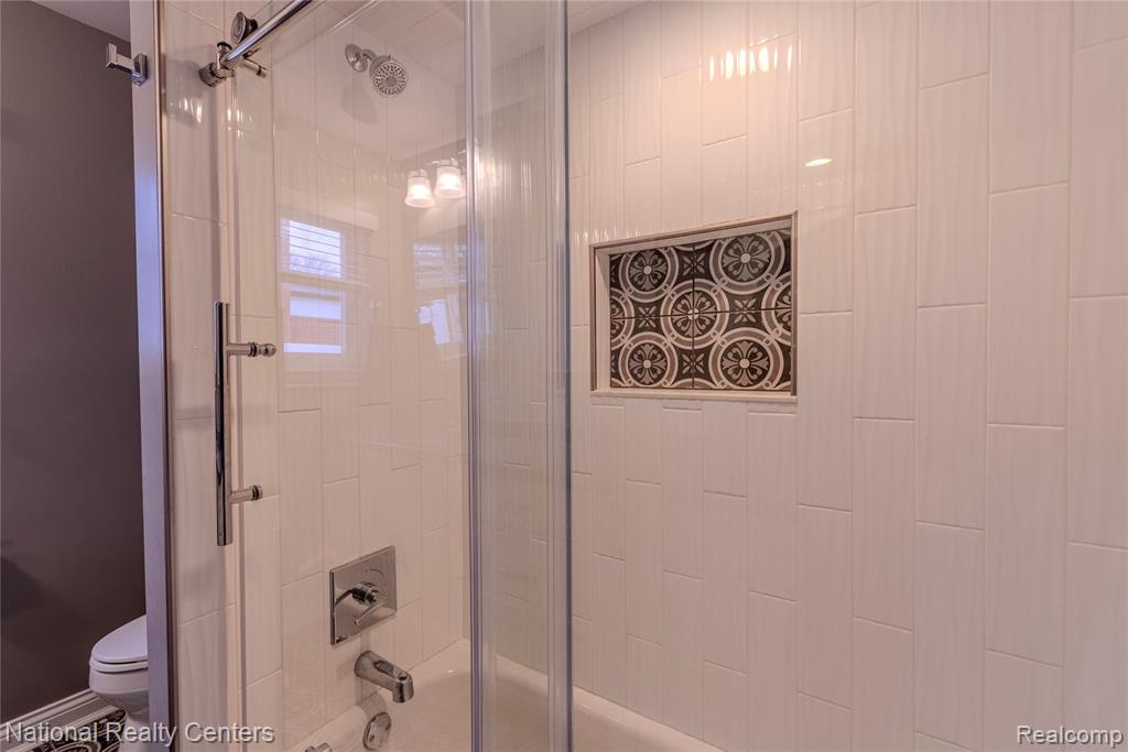 4760 Red Maple Drive, Warren, MI 48092 — Photo 14