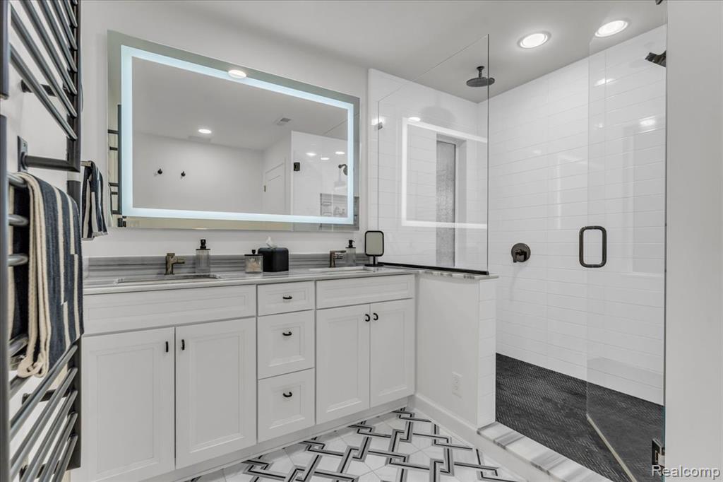 4115 Orchard Way, Bloomfield Hills, MI 48301 — Photo 33