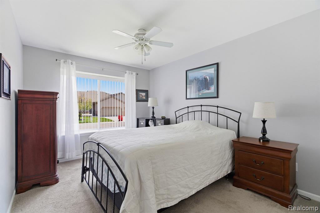 53199 Pineridge Drive, New Baltimore, MI — Photo 16