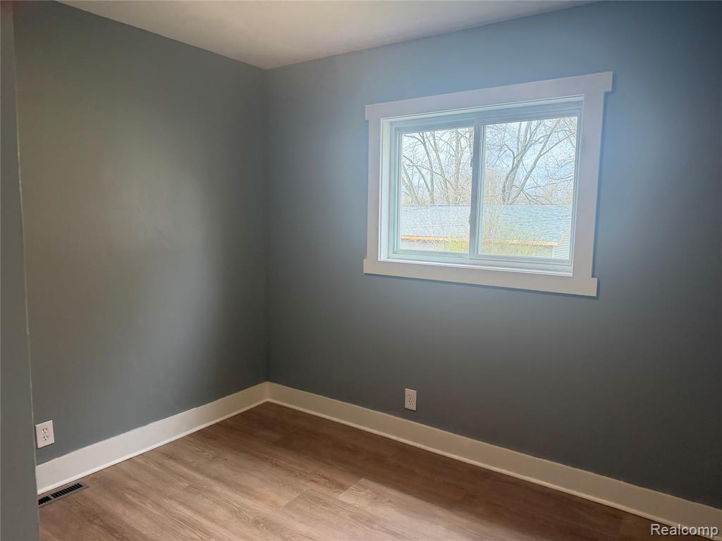 106 W Cornell Avenue, Pontiac, MI 48340 — Photo 11