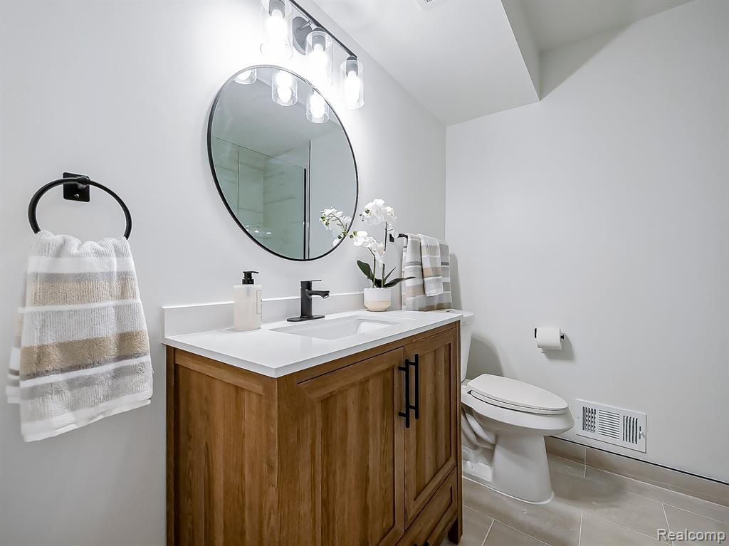 40335 Plymouth Road, Plymouth, MI 48170 — Photo 23