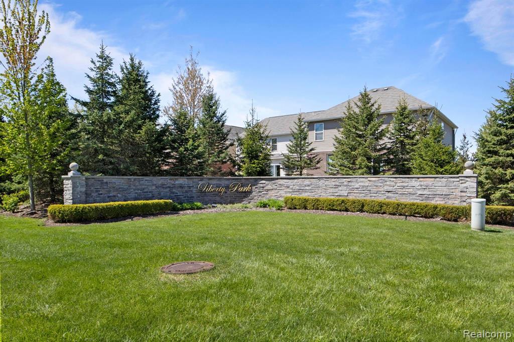 44771 ELLERY Lane, Novi, MI 48377 — Photo 32
