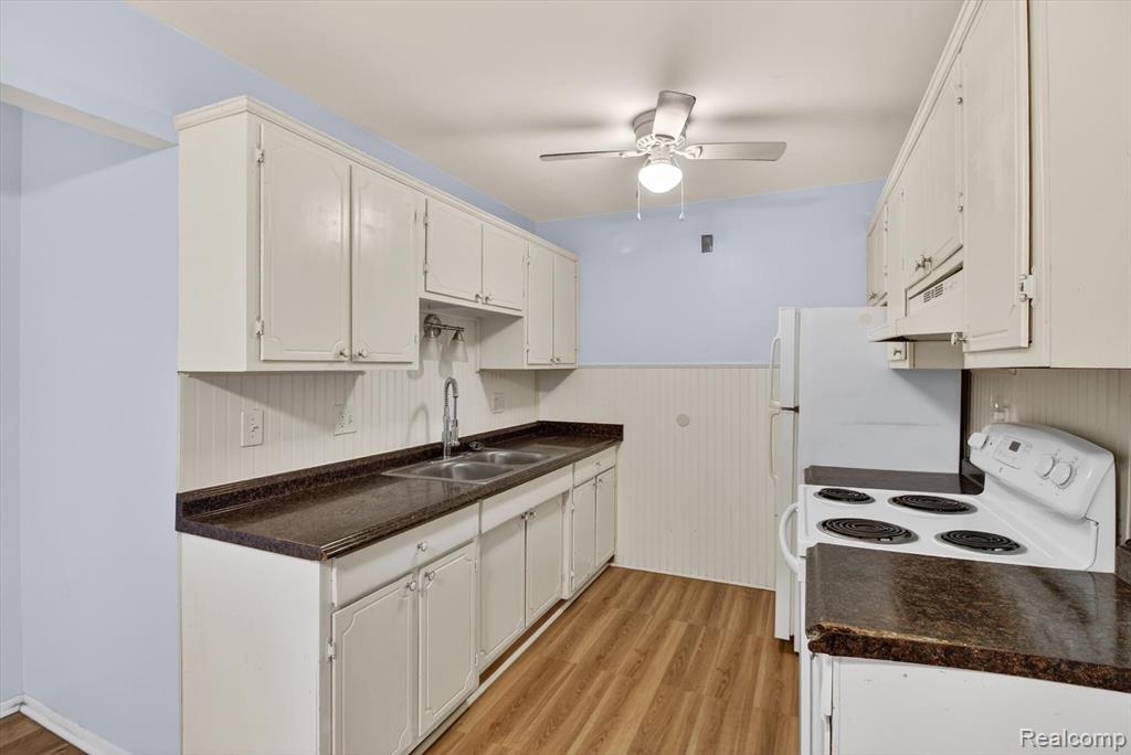 25301 5 Mile rd, 109, Redford, MI 48239 — Photo 12