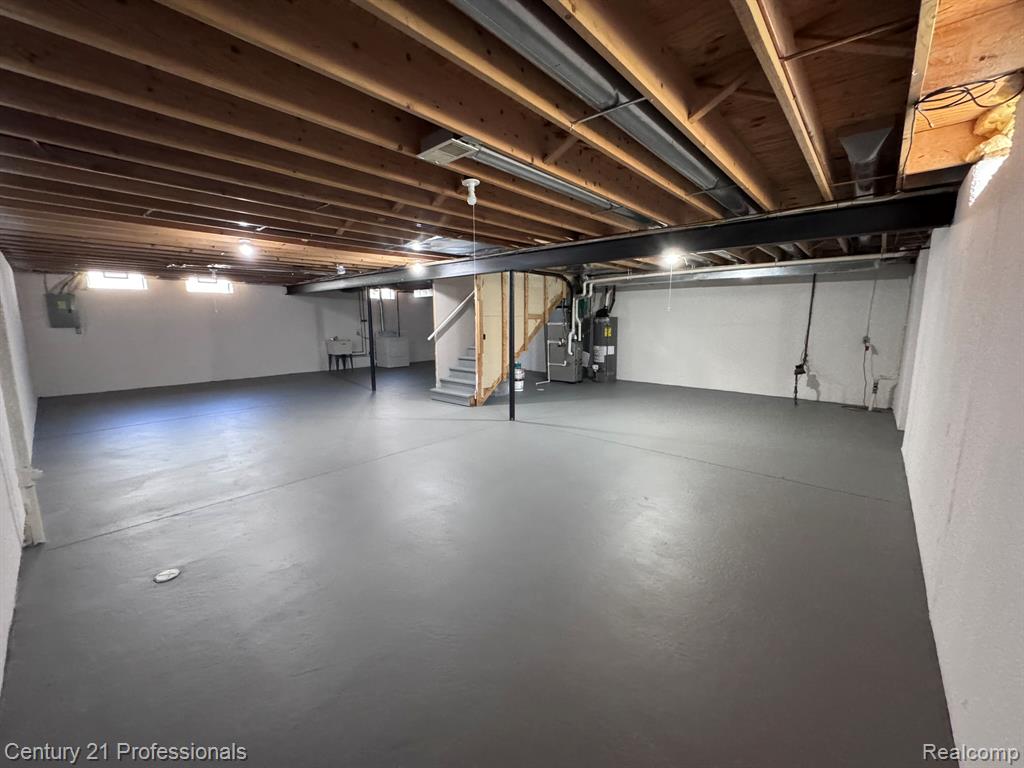 31495 Cambridge Street, Garden City, MI — Photo 31