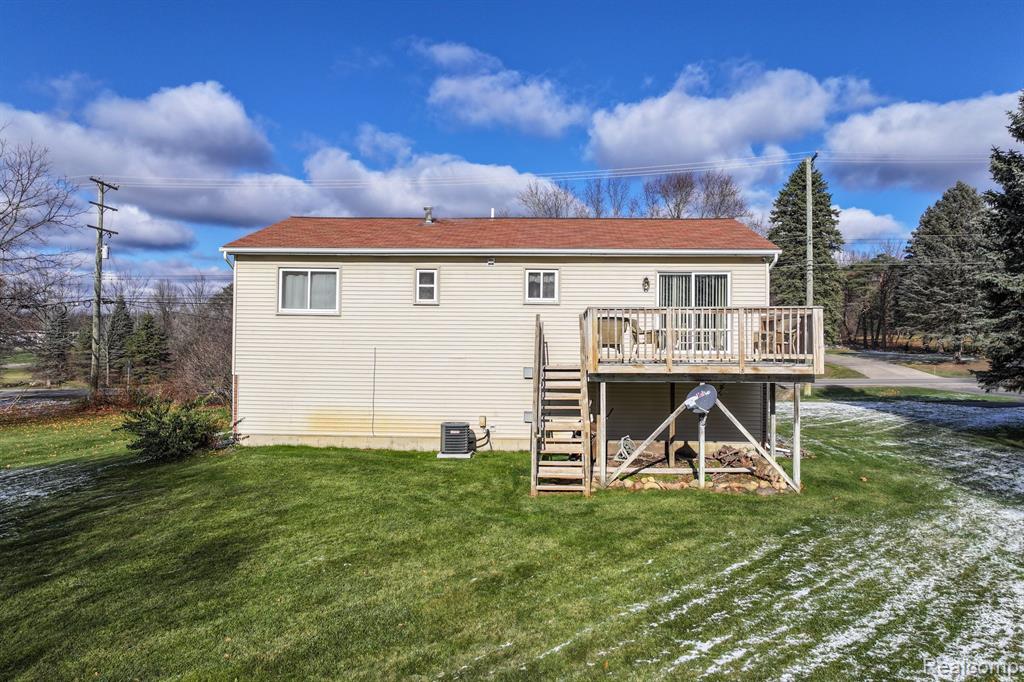 4130 SEYMOUR LAKE Road, Oxford, MI 48371 — Photo 3