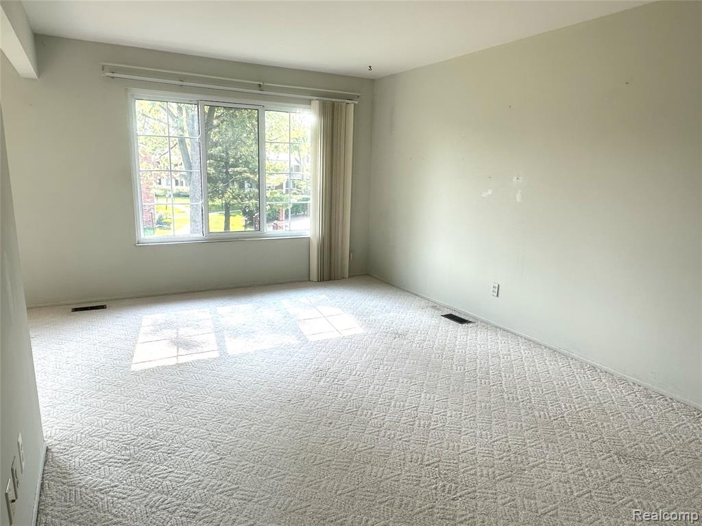 29330 Hoover Road, 330, Warren, MI 48093 — Photo 7