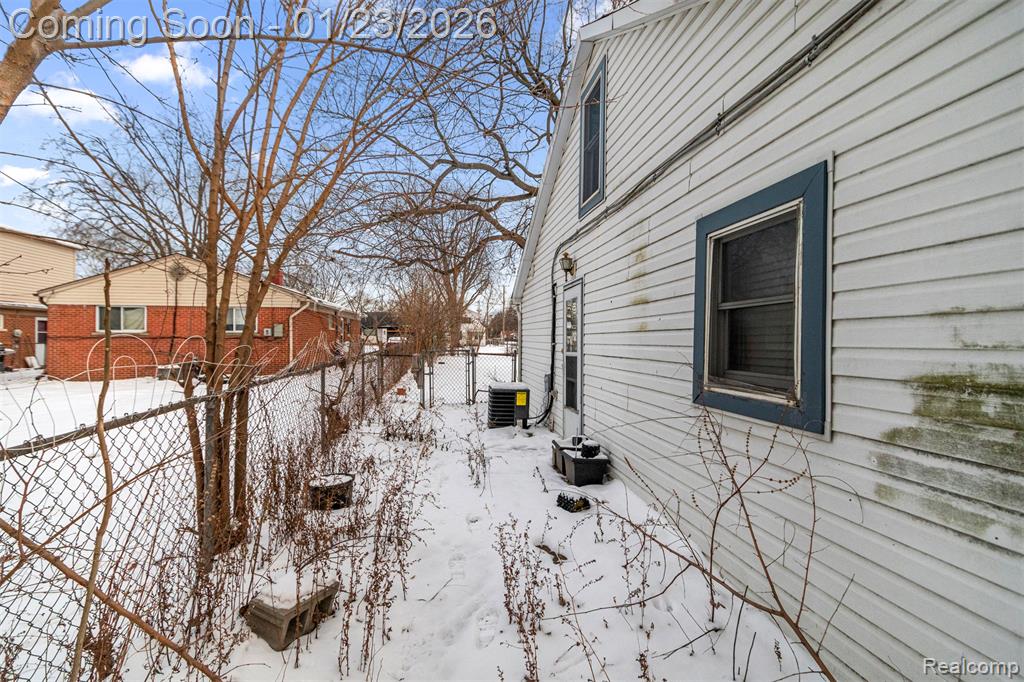 5903 N Silvery Lane, Dearborn Heights, MI 48127 — Photo 32