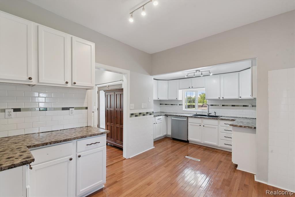 8043 S Dixie Highway, Erie, MI — Photo 13