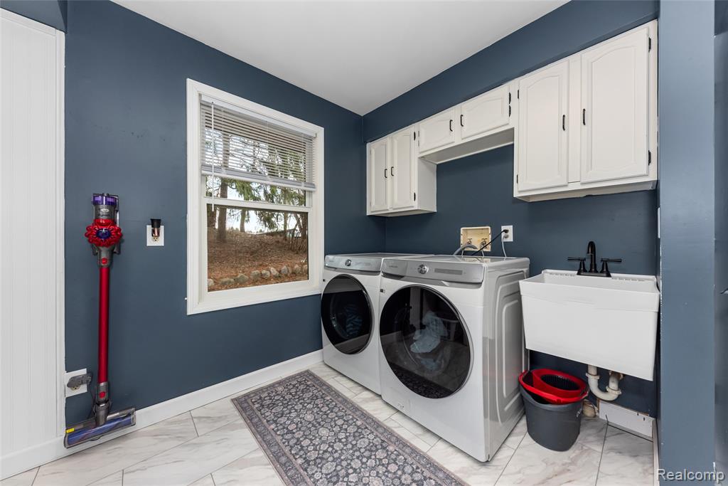 4710 Whitman Circle, Ann Arbor, MI 48103 — Photo 24