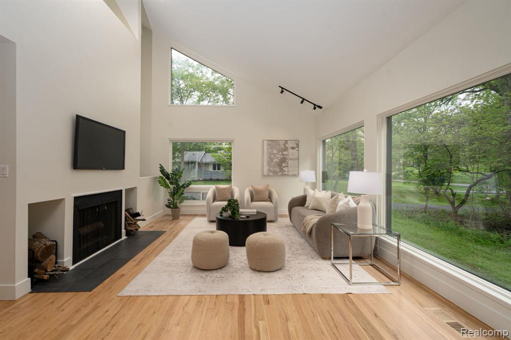 1907 Raymond Place, Bloomfield Hills, MI 48302 — Photo 4