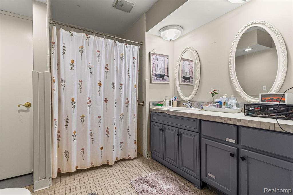 6429 N Beech Daly Road, Dearborn Heights, MI 48127 — Photo 21