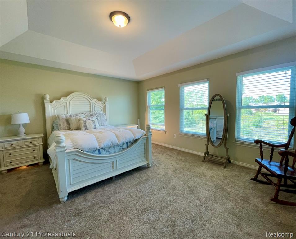 778 W Peninsula Court, Oxford, MI, 48371