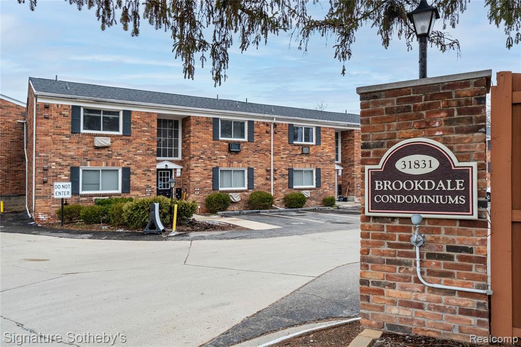 31831 Grand River Avenue, 68, Farmington, MI 48336 — Photo 19
