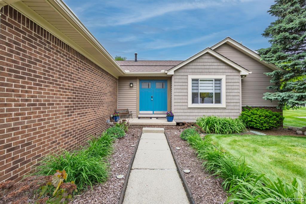 682 LOCKPORT Road, Rochester, MI 48307 — Photo 3