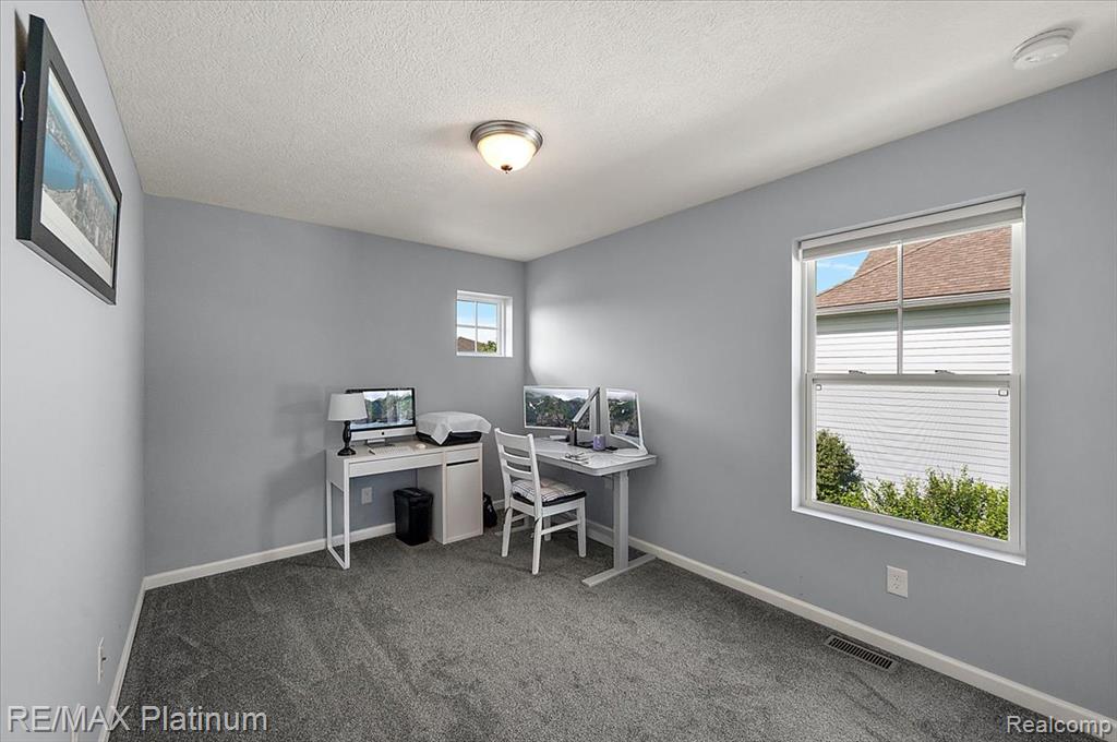 606 Kimball Street, Howell, MI 48855 — Photo 10
