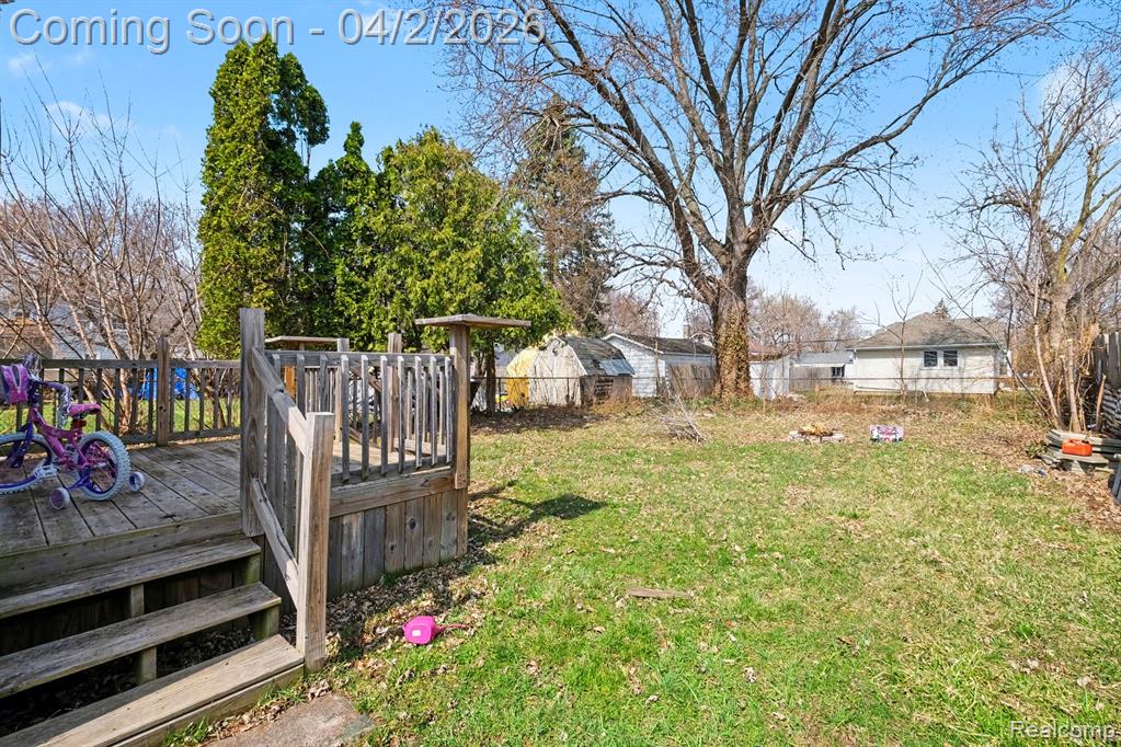 1233 Carman Street, Burton, MI 48529 — Photo 13